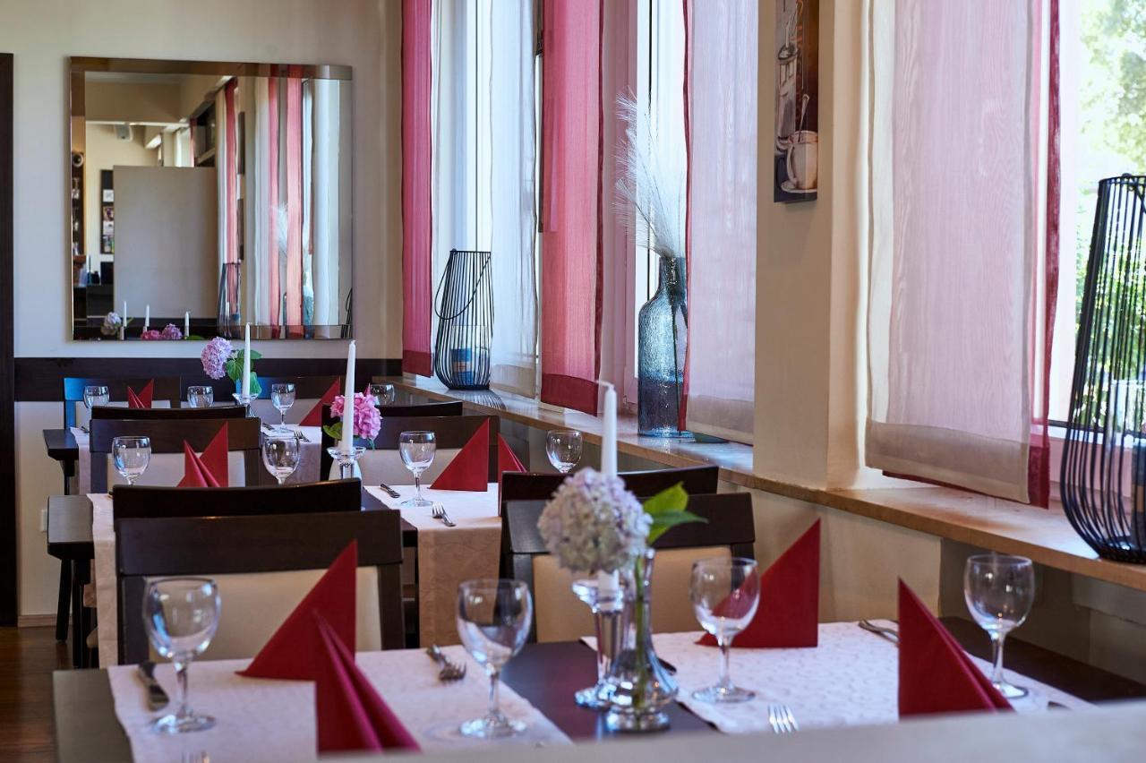 Hotel Restaurant Lindenhof Biblis Zewnętrze zdjęcie